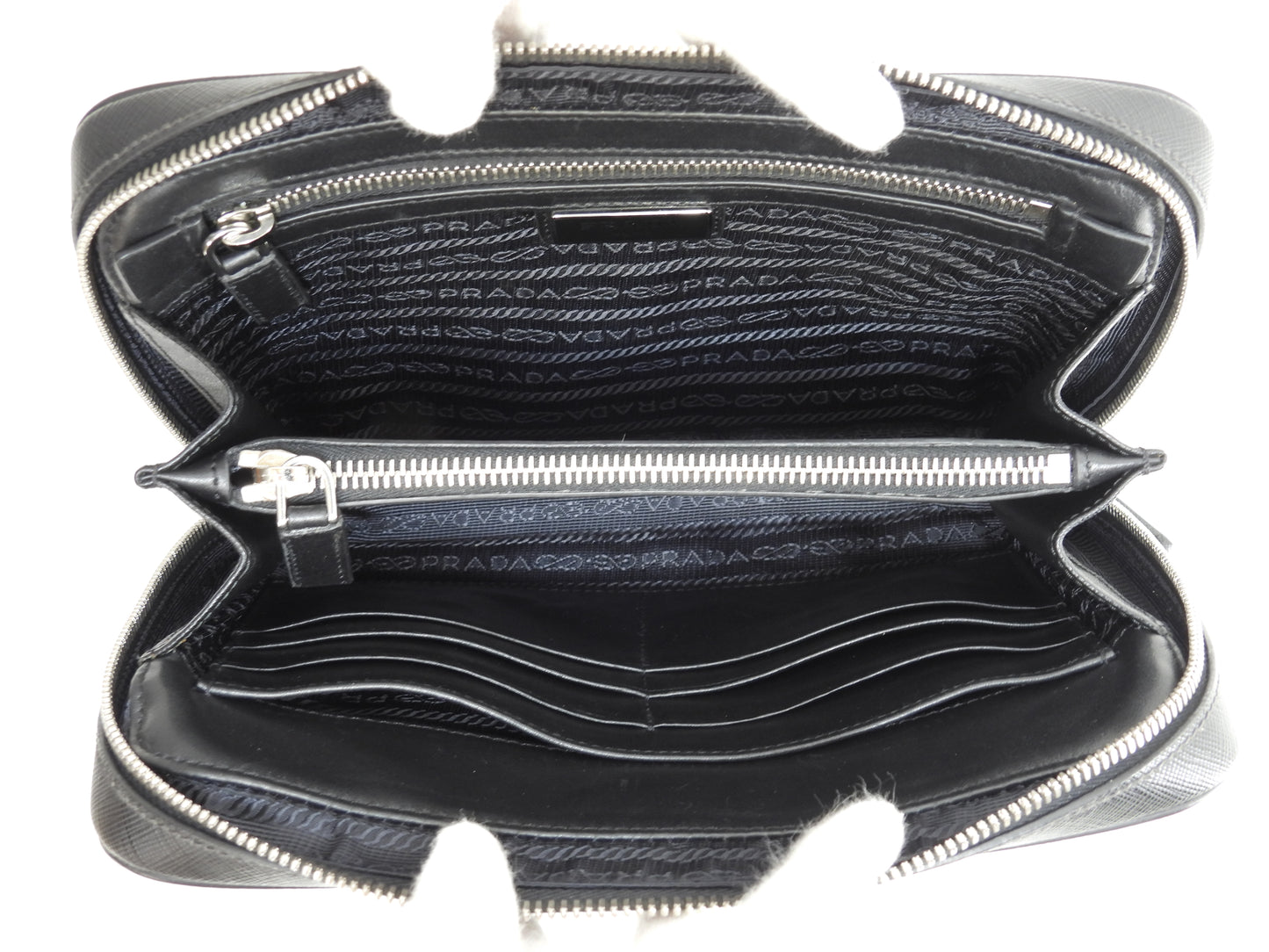 プラダ クラッチウォレットバッグ トリアングルロゴ サフィアーノレザー黒 財布@566