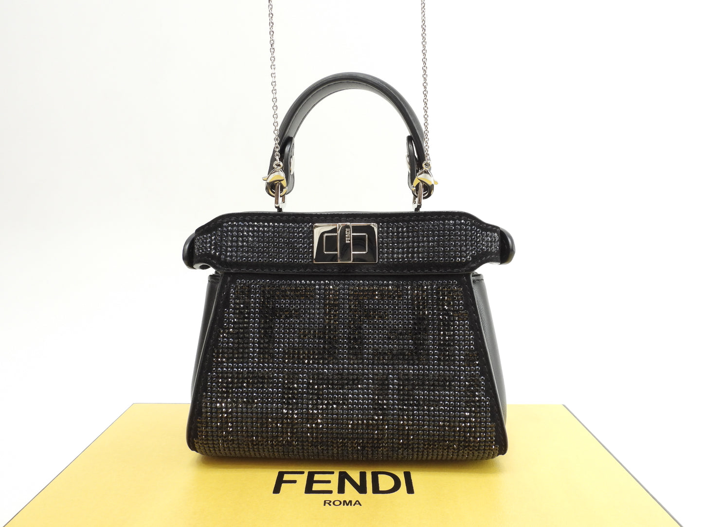 フェンディ ピーカブーナノ FFクリスタル レザー黒 ポシェット クロスボディバッグ 極美品@ 1