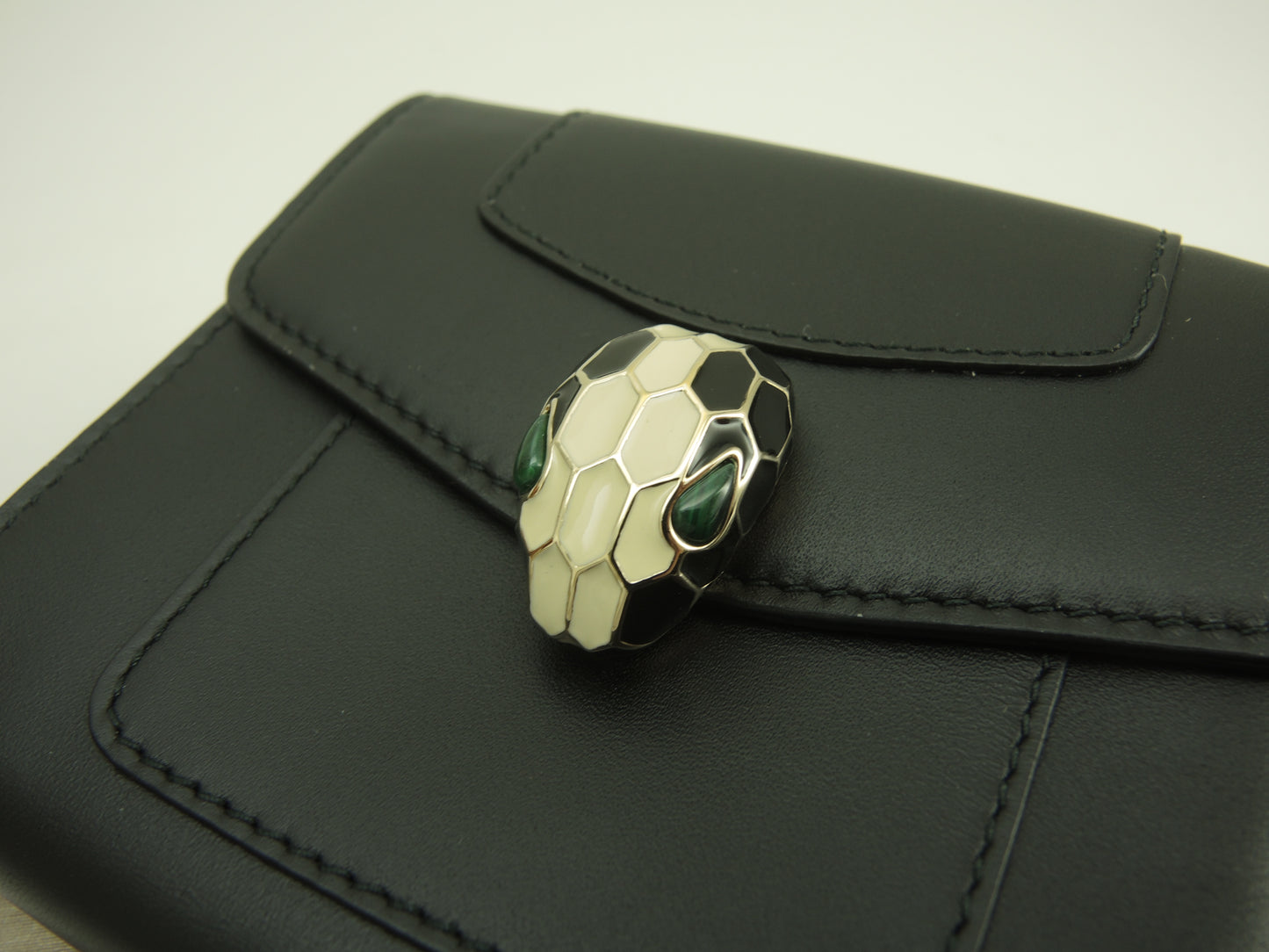 ブルガリ Wホック三折財布 セルペンティ レザー黒 フォーエバー スモールウォレット 未使用@ 14