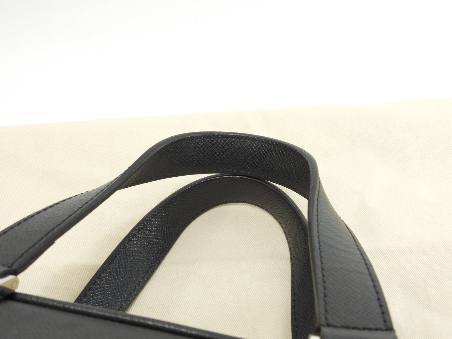 ルイヴィトン イゴール M31172 タイガ黒 ブリーフケース 書類かばん 美品@CE2058