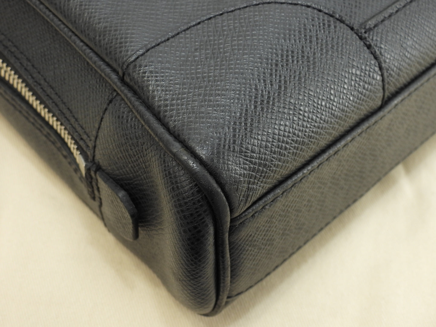 ルイヴィトン イゴール M31172 タイガ黒 ブリーフケース 書類かばん 美品@CE2058