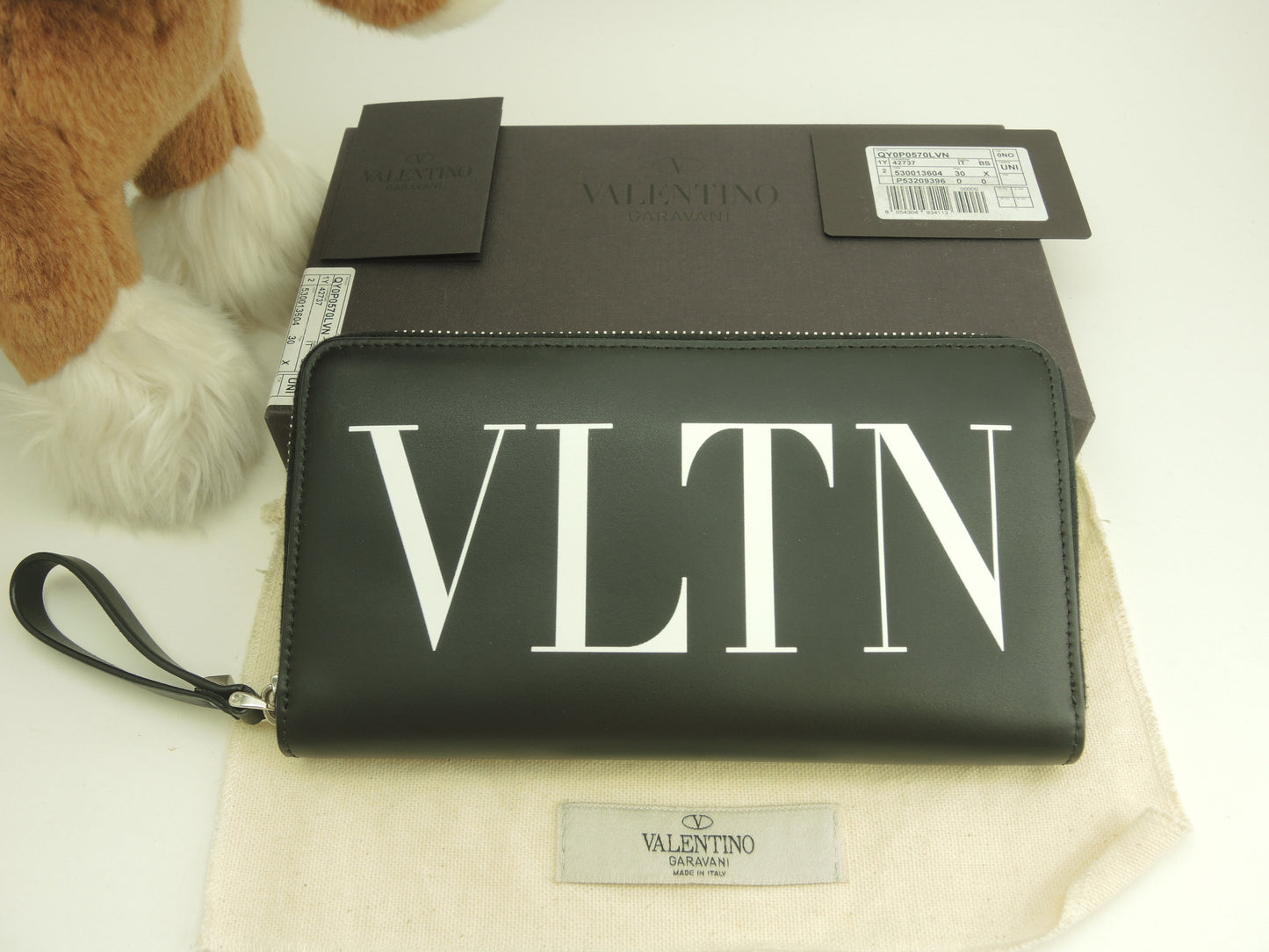 ヴァレンチノ ロングウォレット VLTN スムースレザー黒 ジップ長財布 未使用@ 14
