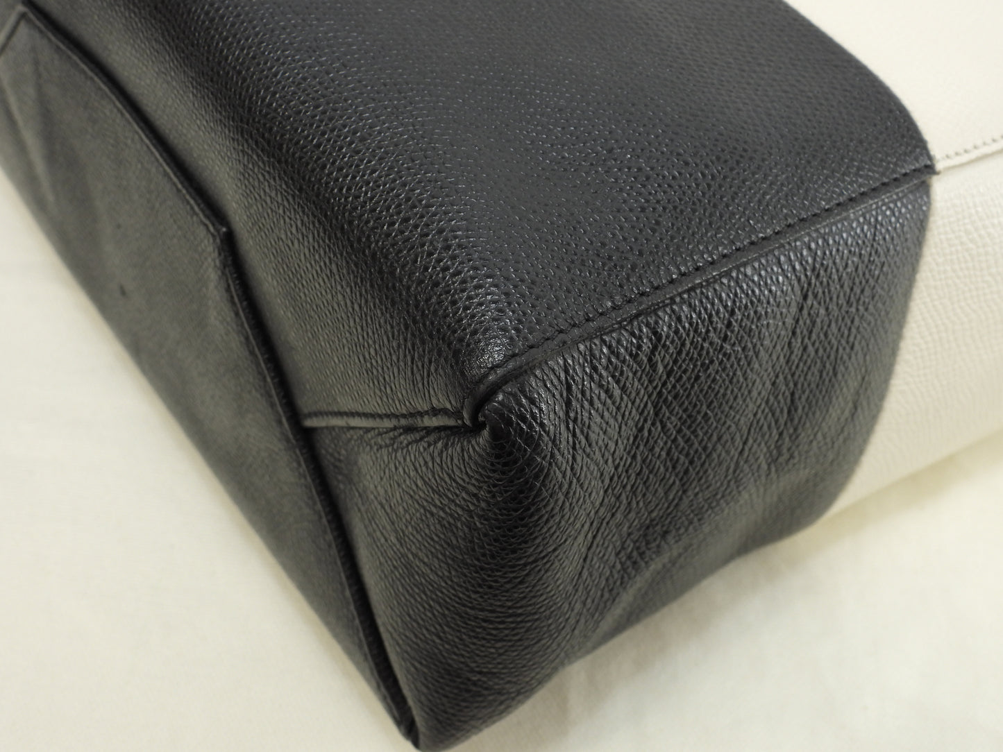 セリーヌ カバスモール ヴェルティカル レザー白黒 ポシェット トートバッグ ハンドバッグ@S-GA-0156