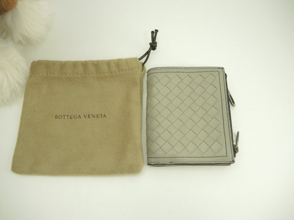 Bottega Veneta Compact Wallet Intrecciato Leather Ash Bifold Wallet @P00232573O