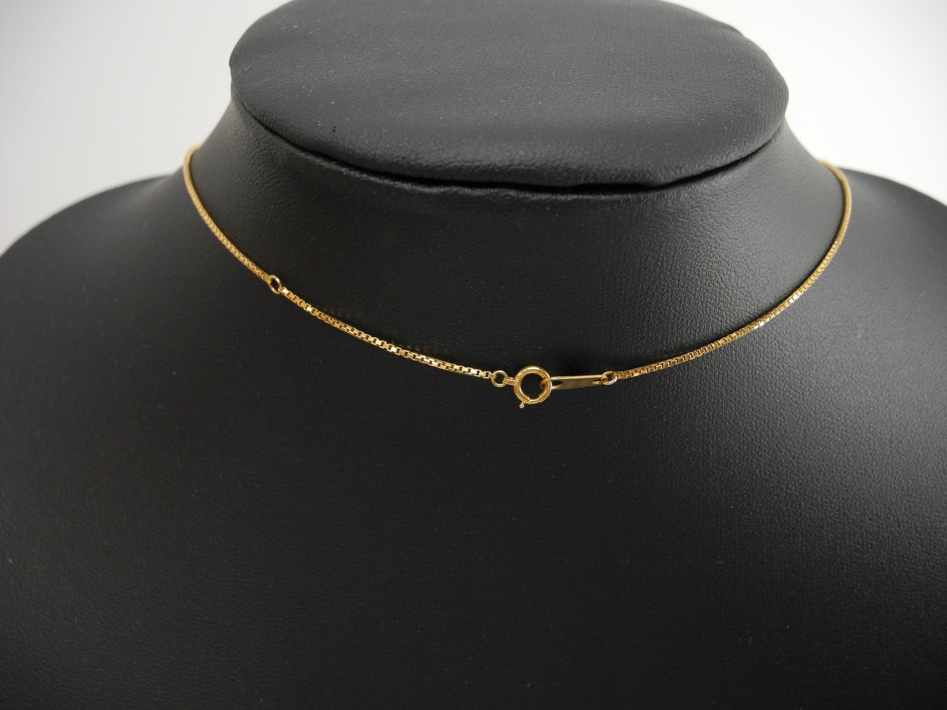 セリーヌ ネックレス K18ダイヤ入 サークルロゴ ペンダント  