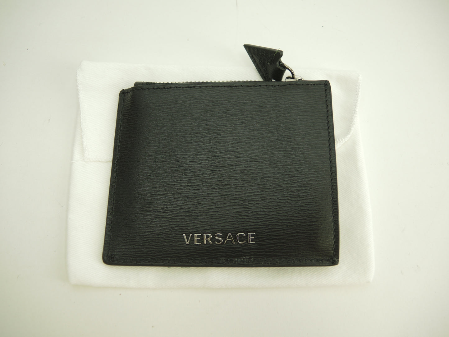 ヴェルサーチ カード用ポケット付コインケース Vロゴ レザー黒 財布 新品@ 2