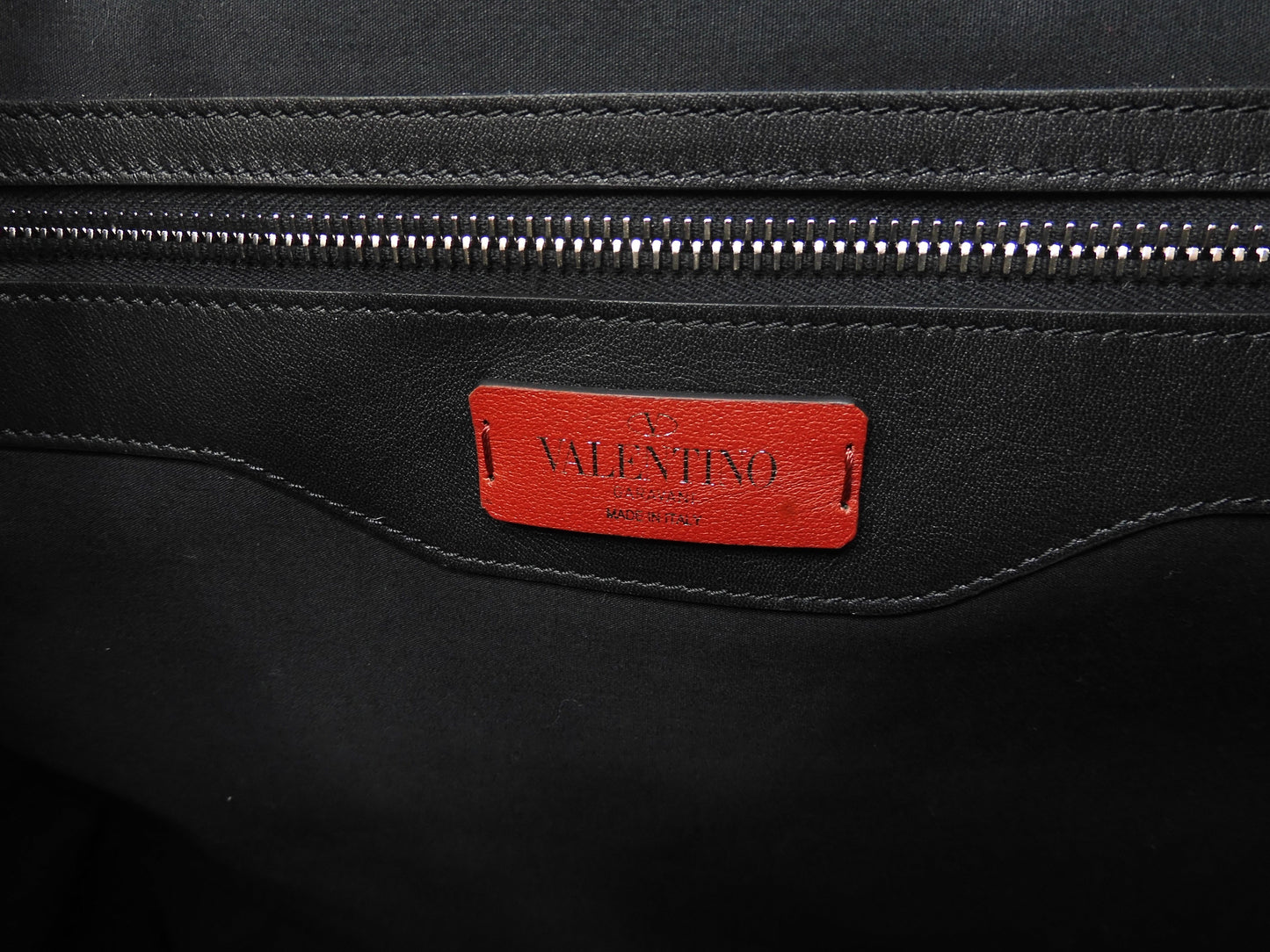 Valentino men's tote bag VLTN leather black handbag with s very good condition @ 10