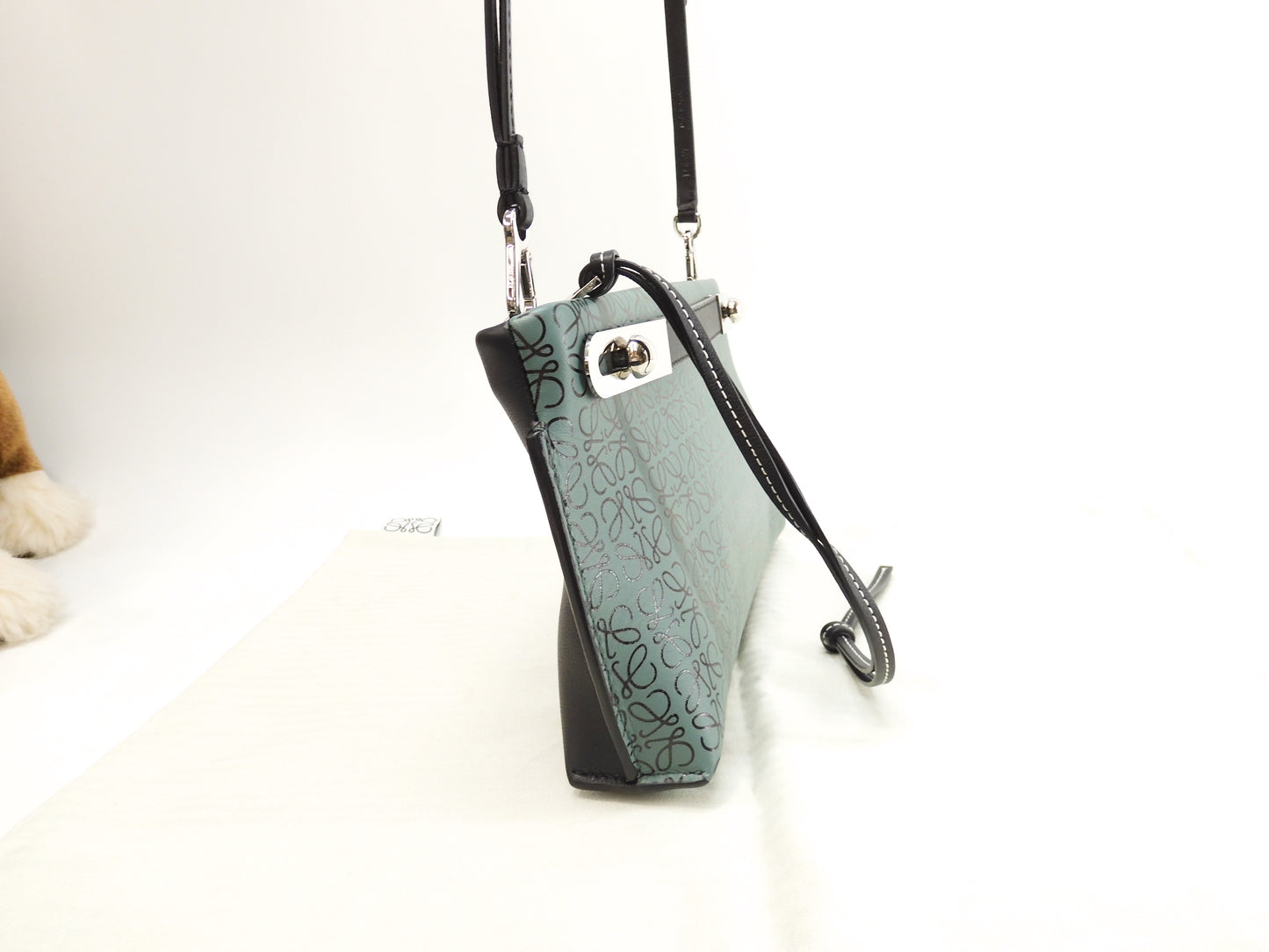 ロエベ ミッシースモールバッグ ポシェット レザー緑黒 ハンド 極美品@101847 2