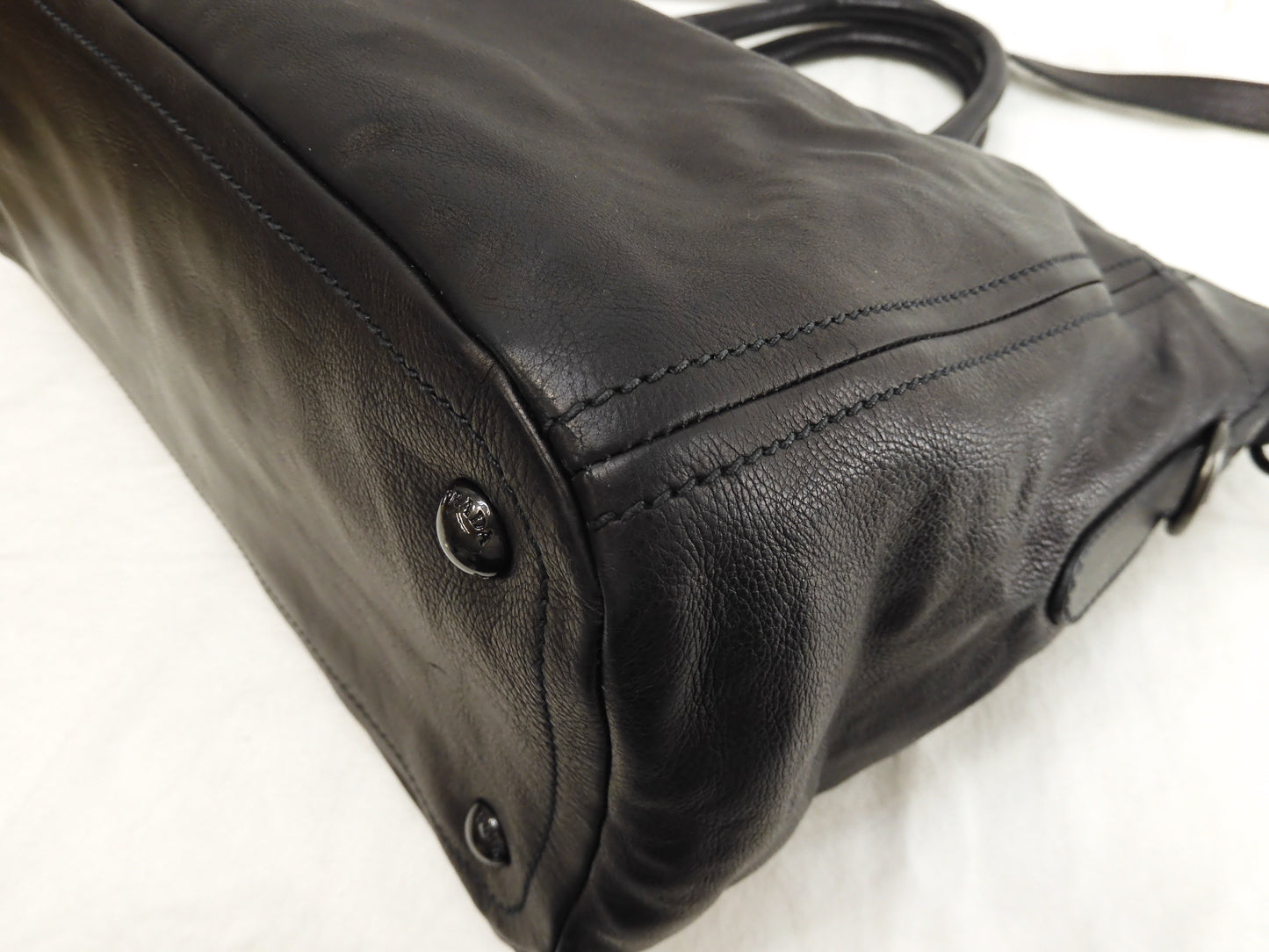 プラダ メンズトートバッグ 鹿革黒 グレー金具 ストラップ付ハンドバッグ 美品@ 2